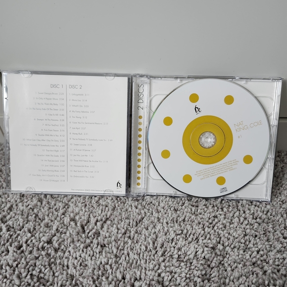 Live CD Set - White and Gold - Picture 3 of 6